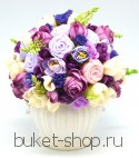 Композиция из мыльных цветов в горшке. Мыло, Искусственные цветы. Каждый цветок в композиции – чудо ручной работы, кропотливо созданное на основе мыла и элитной парфюмерной композиции. Такая композиция способна оживить любой интерьер, наполнив его красотой и нежным благоуханием. Очаровательная композиция из мыльных цветов в горшке станет эффектным подарком