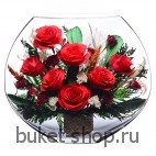 Композиция в вакууме из живых цветов. Розы. Композиция из живых цветов сохраняет свой естественный облик в течение пяти-семи лет