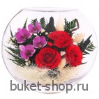 Композиция в вакууме из живых цветов. Розы, Орхидеи. Композиция из живых цветов сохраняет свой естественный облик в течение пяти-семи лет