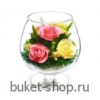 Композиция в вакууме из живых цветов . Розы .